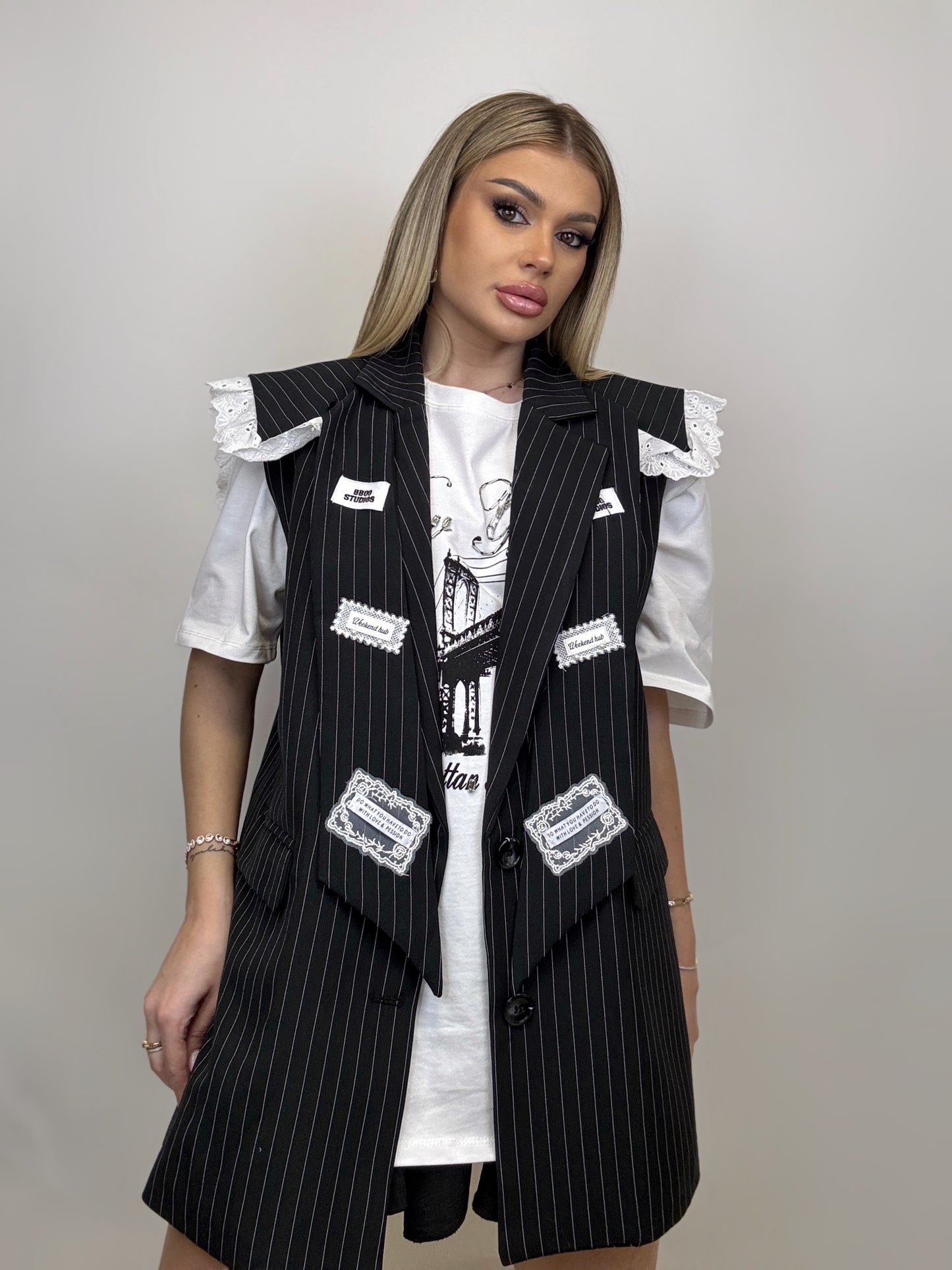 Vesta Neagra Studio