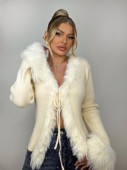 Cardigan Bej Fluffy