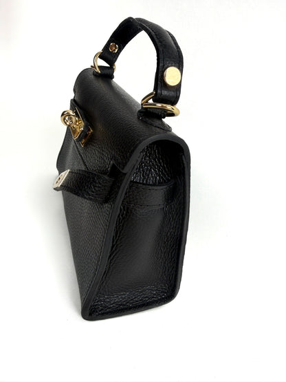 Geanta Neagra Nomi