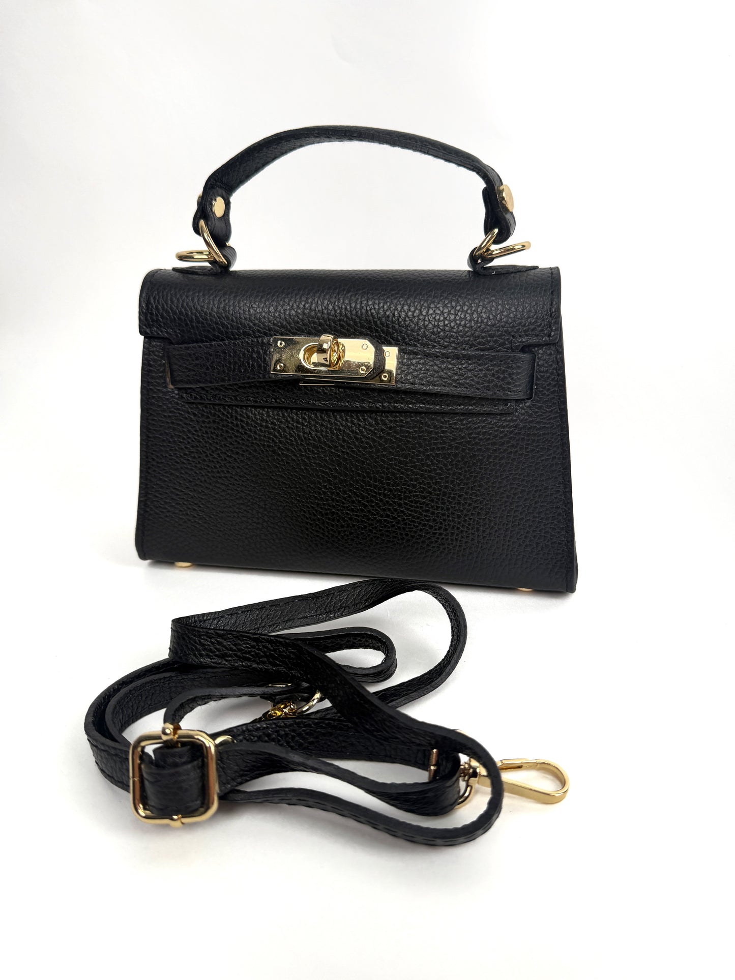 Geanta Neagra Nomi