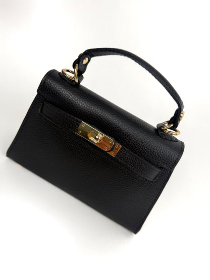 Geanta Neagra Nomi