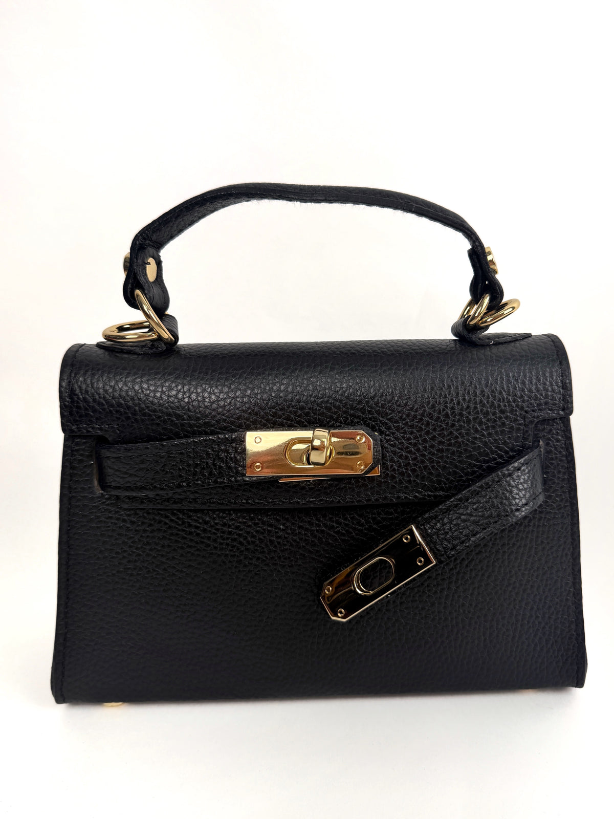 Geanta Neagra Nomi